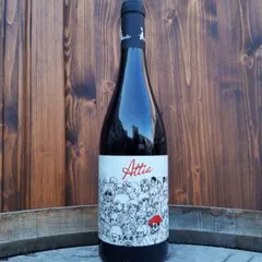 Attia rosso