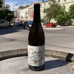 Attia bianco